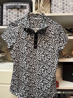 Chico's Black & White Leaf-Print Button Down Polo